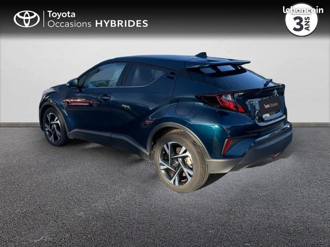 Toyota C-Hr 2023 photo 2