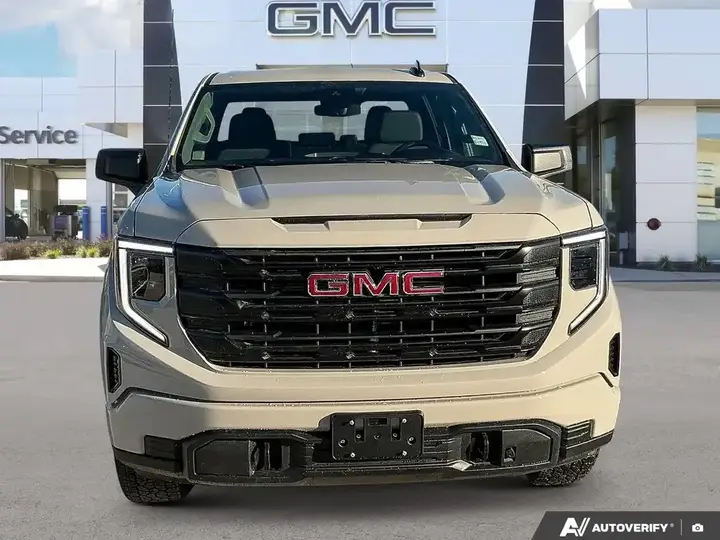 GMC Sierra 1500 2026 photo 3