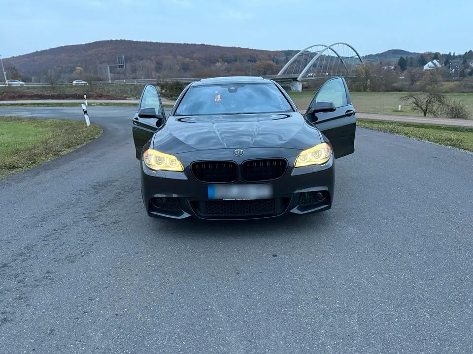 BMW 530I