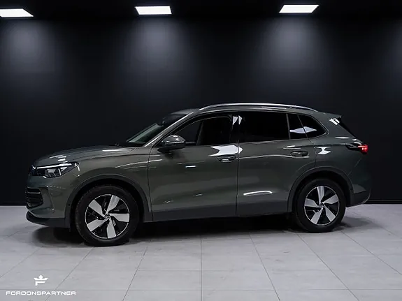 Volkswagen Tiguan 2024 photo 3