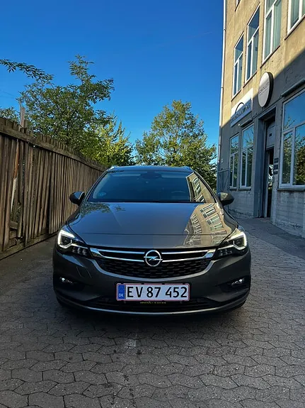 Opel Astra 2017 photo 2