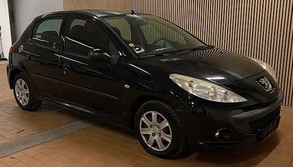Peugeot 206 2009 photo 4