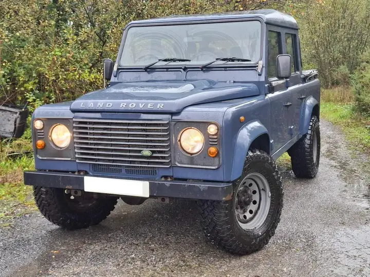 Land Rover Defender 110 2009 photo 4