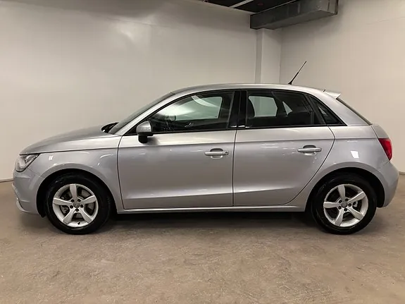 Audi A1 2014 photo 3