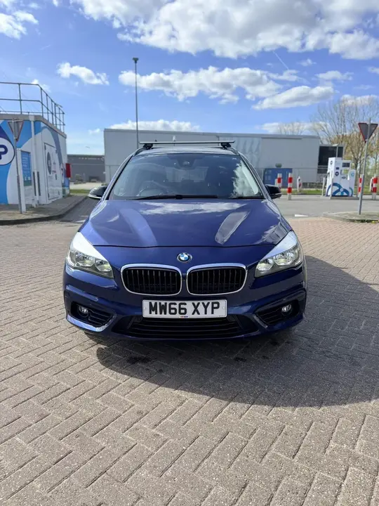 BMW 2 Series Gran Tourer 2016 photo 2