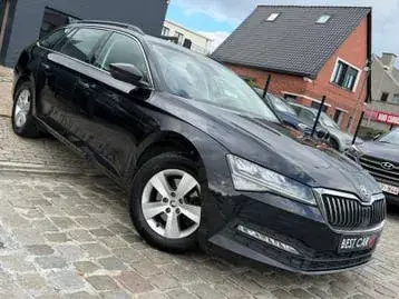 Skoda Superb 2021 photo 2