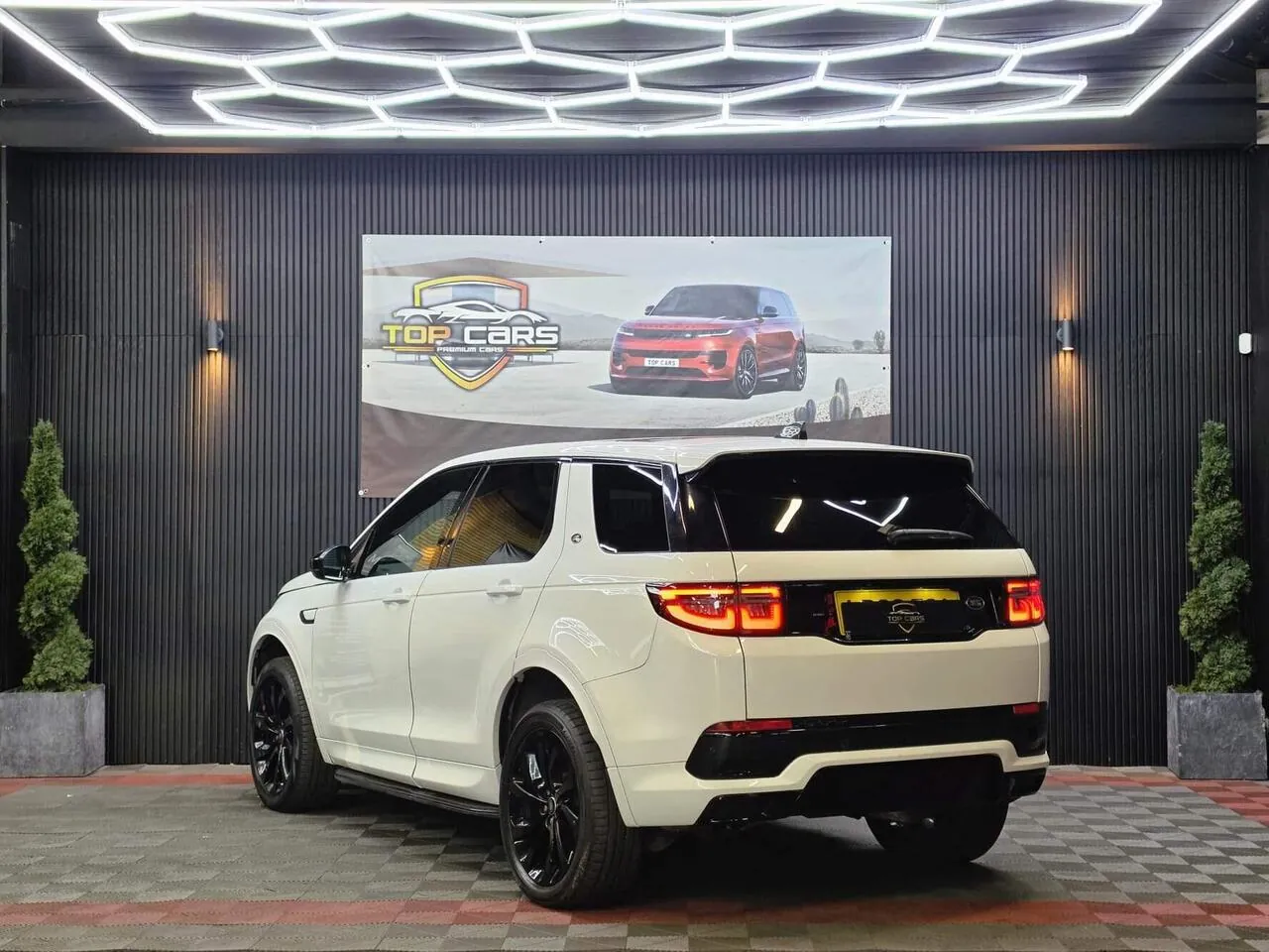 Land Rover Discovery Sport 2020 photo 5
