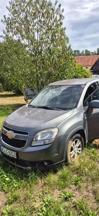 Chevrolet Orlando 2012 photo 2