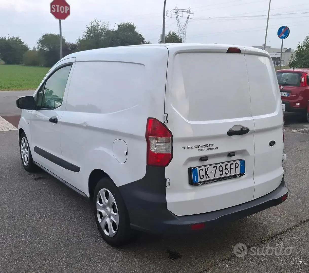 Ford Transit Courier 2022 photo 4