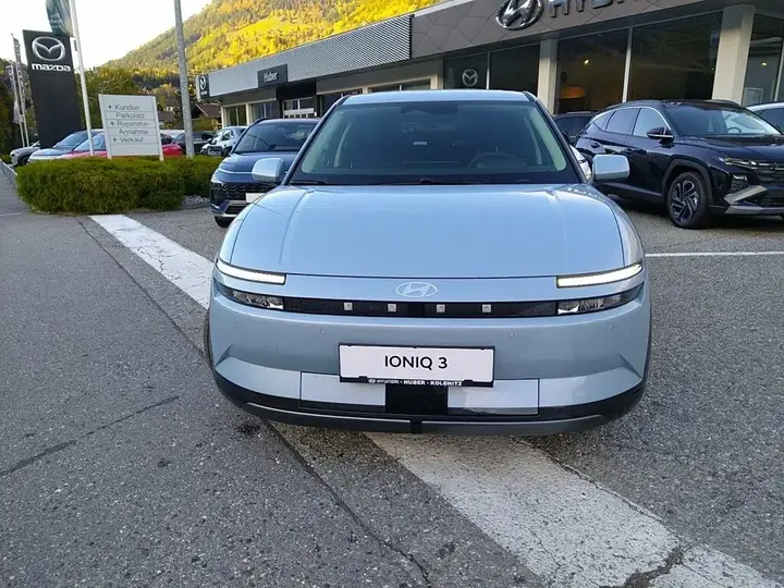 Hyundai Ioniq 3 photo 3