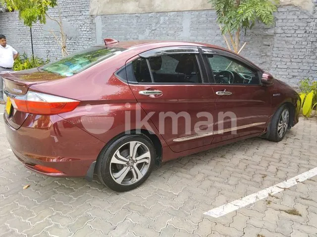 Honda Grace 2015 photo 3