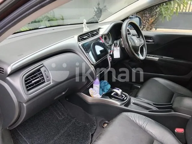 Honda Grace 2015 photo 2