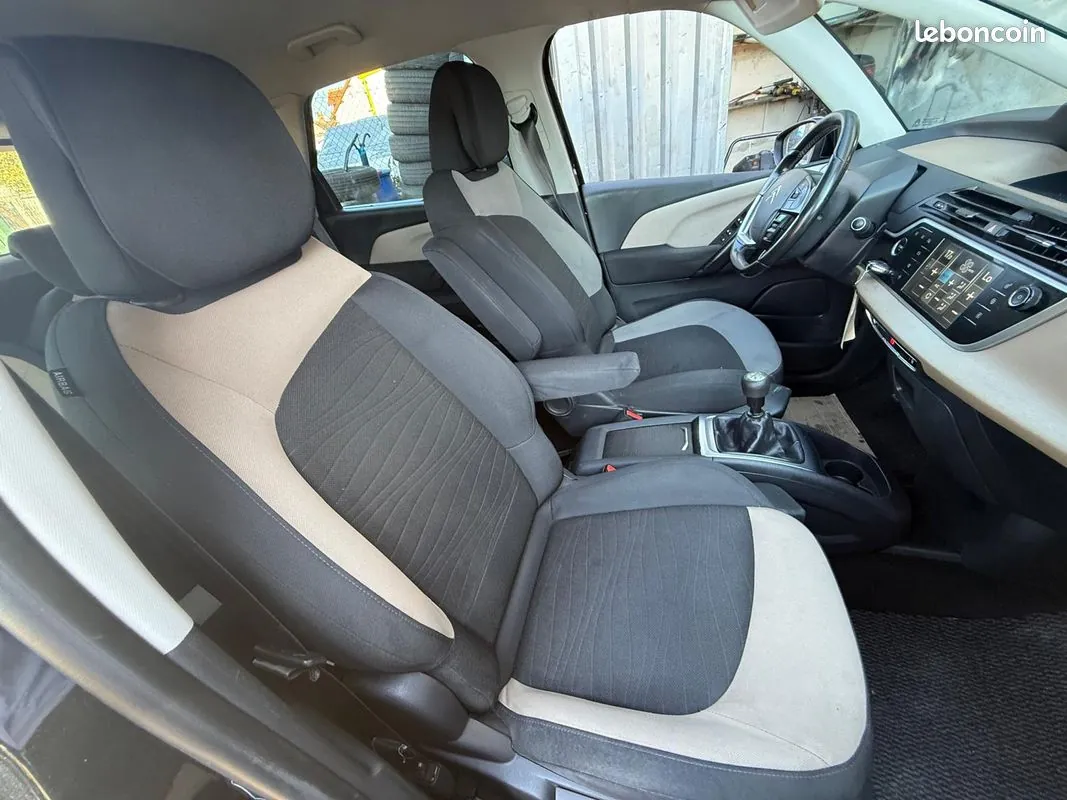 Citroen C4 Picasso 2013 photo 4