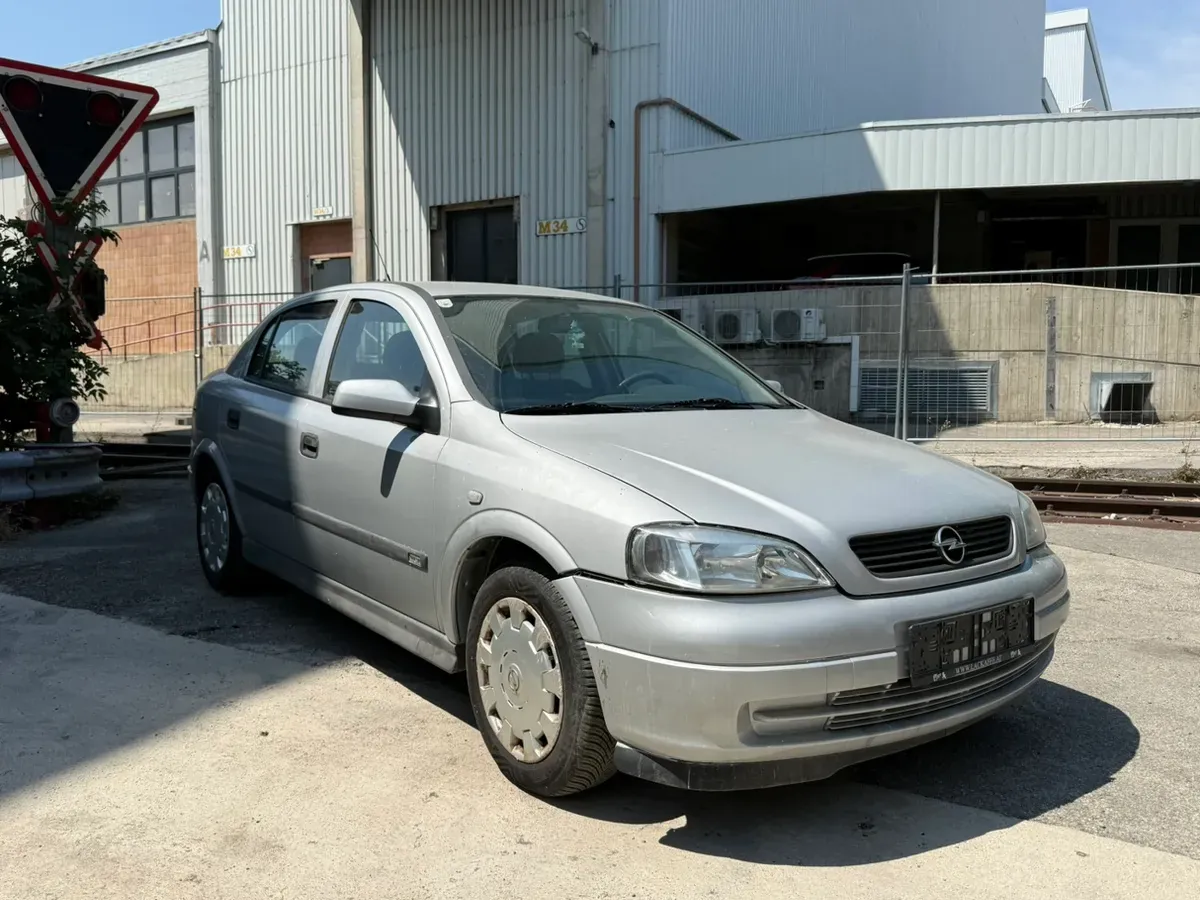 Opel Astra 2002 photo 3