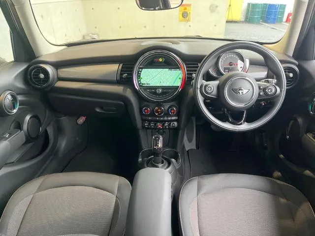 Mini Cooper 2018 photo 2
