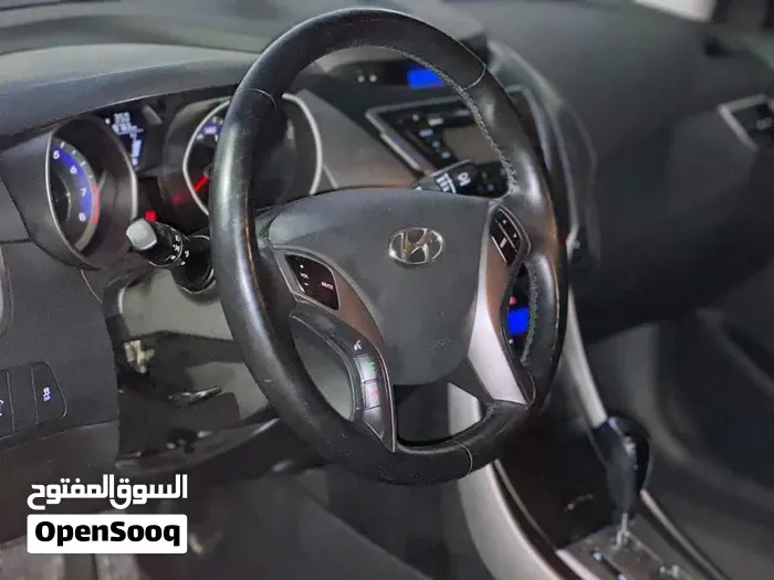 Hyundai Elantra 2012 photo 4