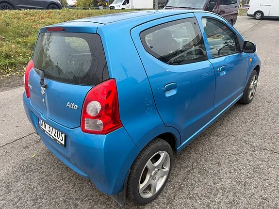 Suzuki Alto 2011 photo 5