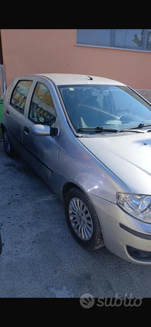 Fiat Punto 2004 photo 2