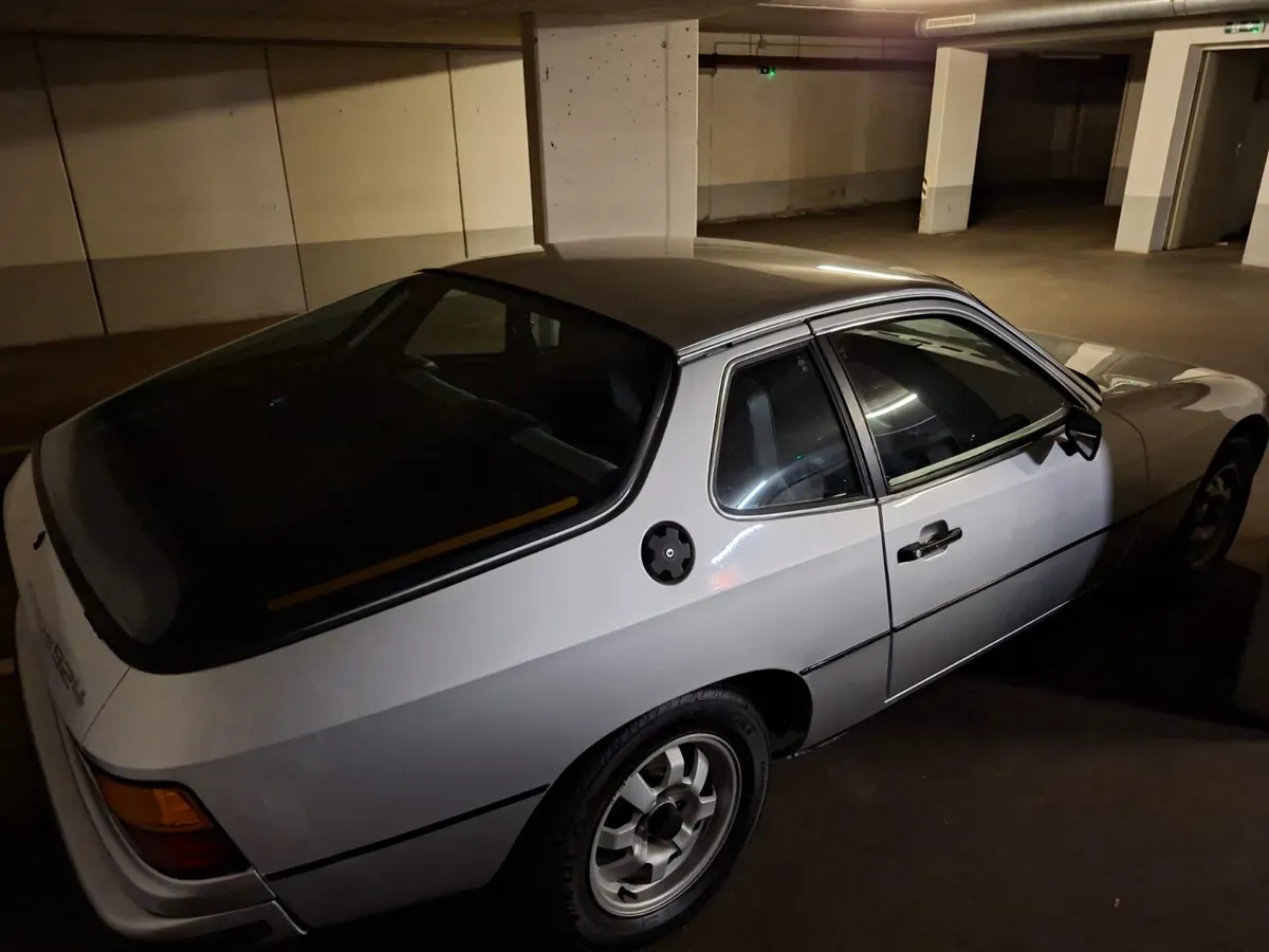 Porsche 924 1979 photo 3