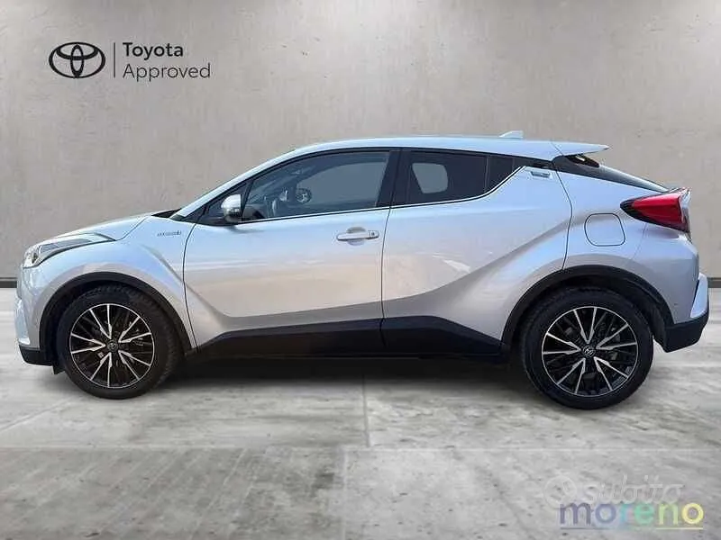 Toyota C-Hr 2017 photo 3