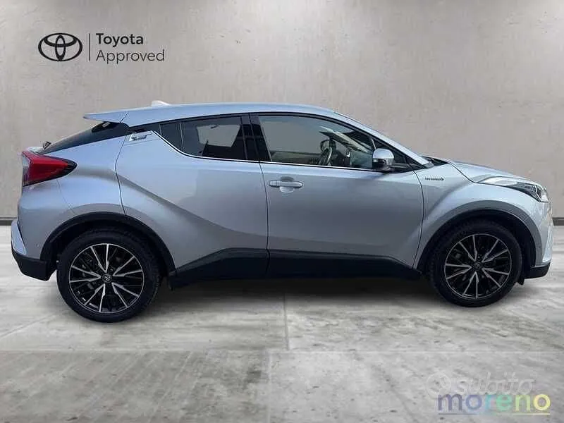 Toyota C-Hr 2017 photo 4