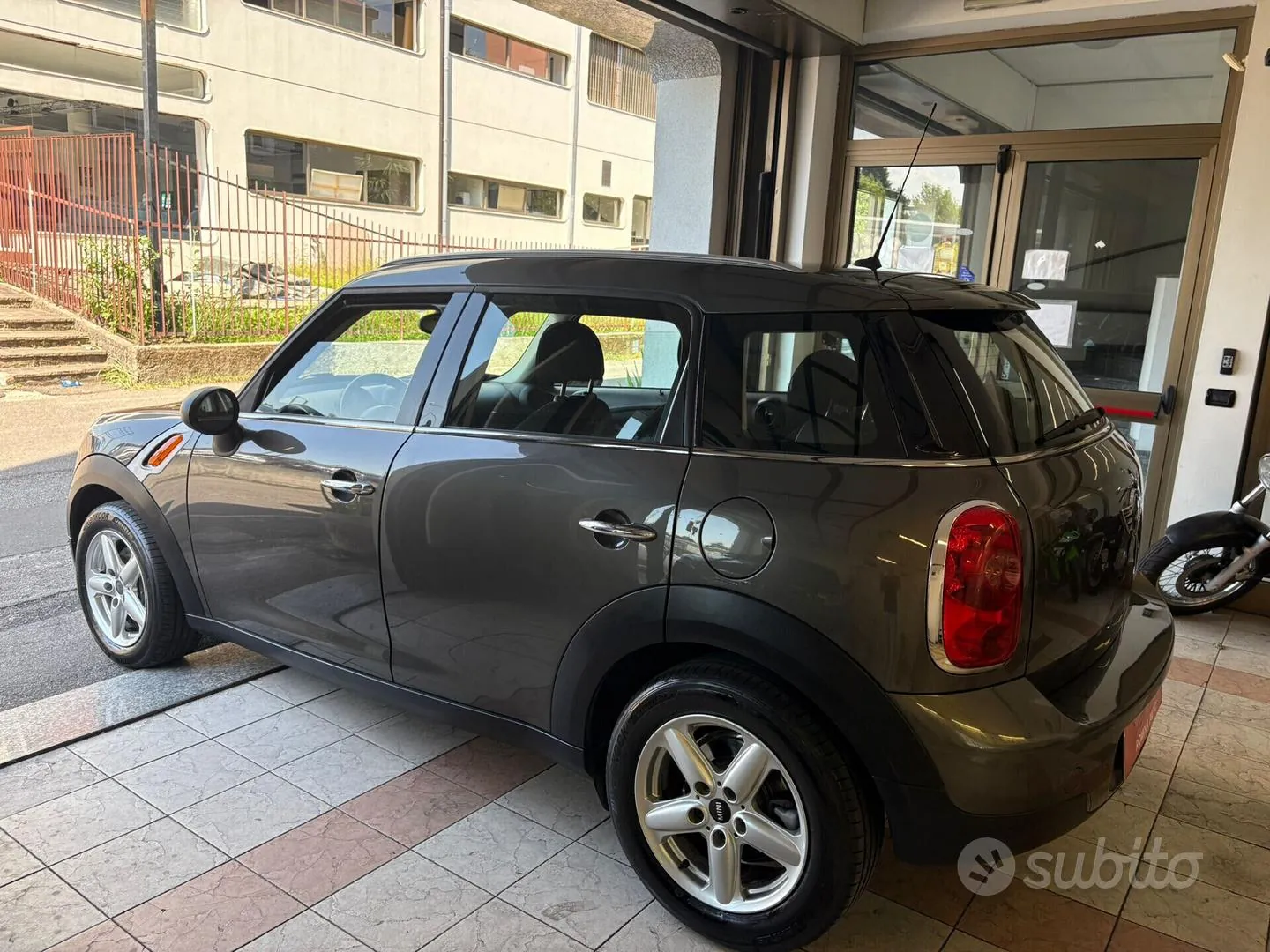 Mini Countryman 2011 photo 2