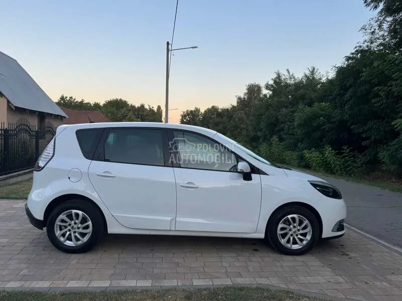 Renault Scenic 2014 photo 4