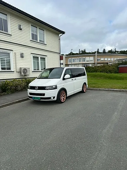 Volkswagen Transporter 2011 photo 2