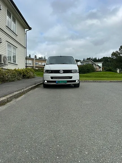 Volkswagen Transporter 2011 photo 3