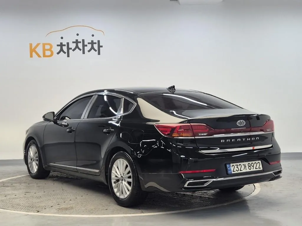 Kia K7 2020 photo 2
