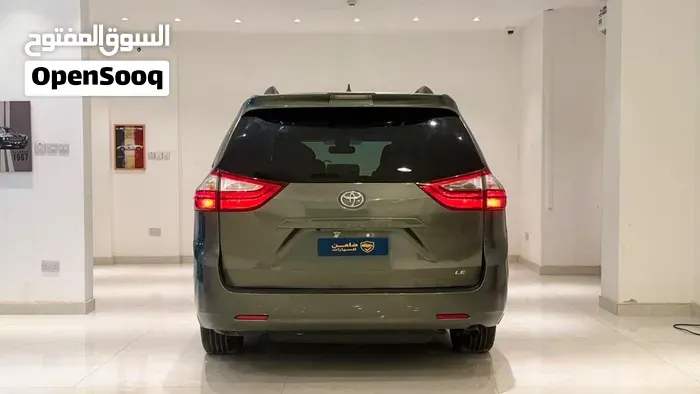 Toyota Sienna 2020 photo 3