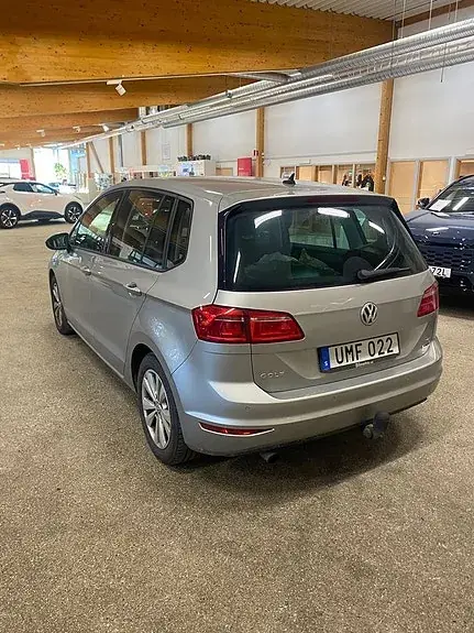 Volkswagen Golf Sportsvan 2015 photo 2