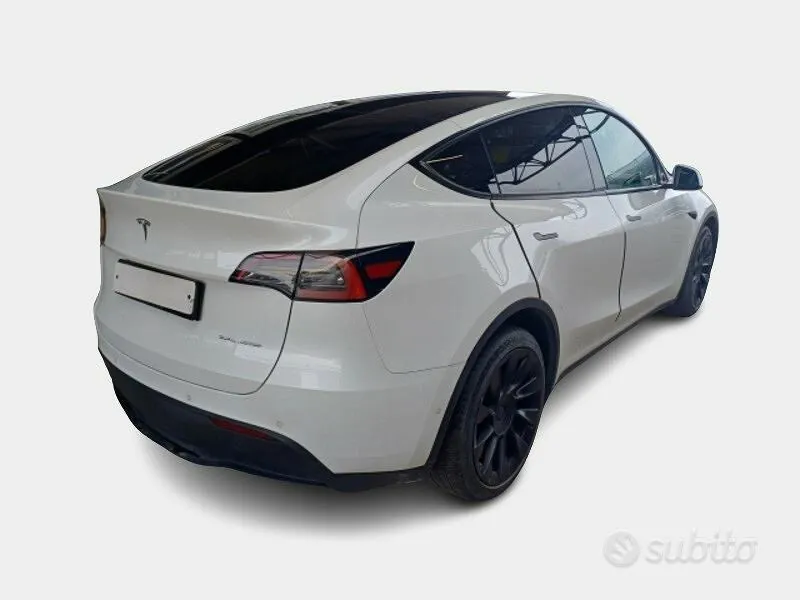 Tesla Model Y 2022 photo 4
