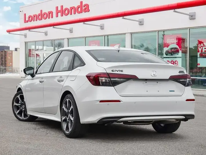 Honda Civic 2026 photo 4