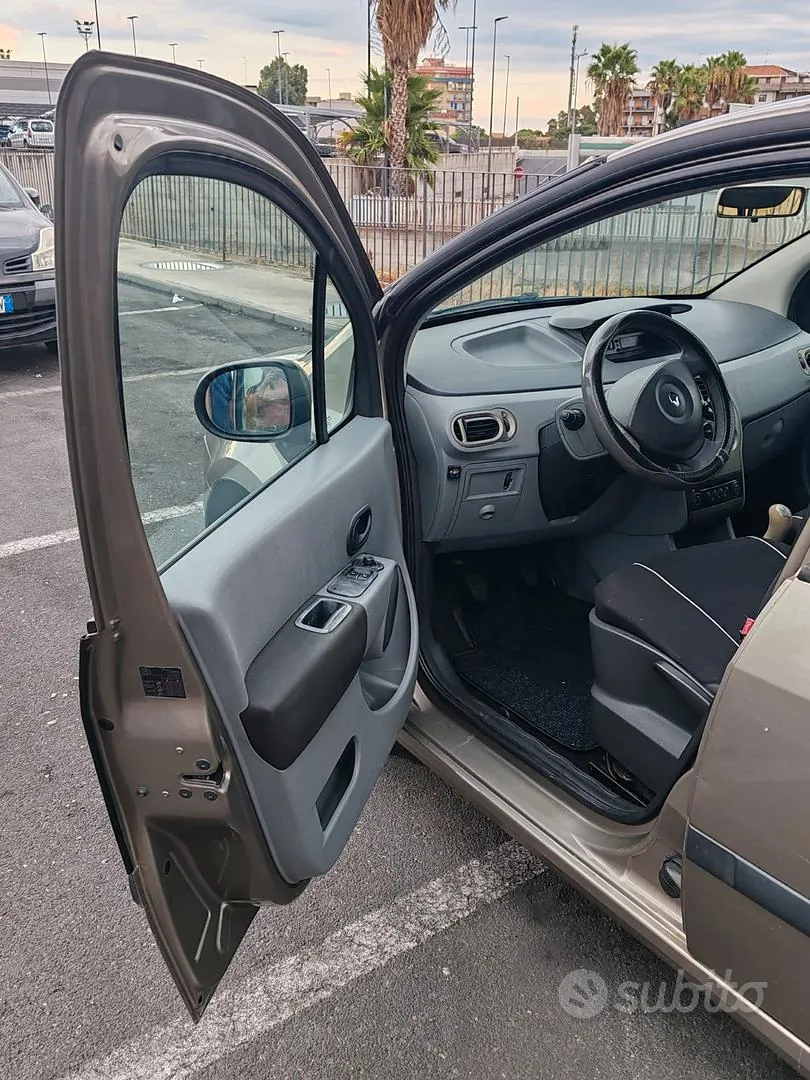 Renault Modus 2010 photo 5