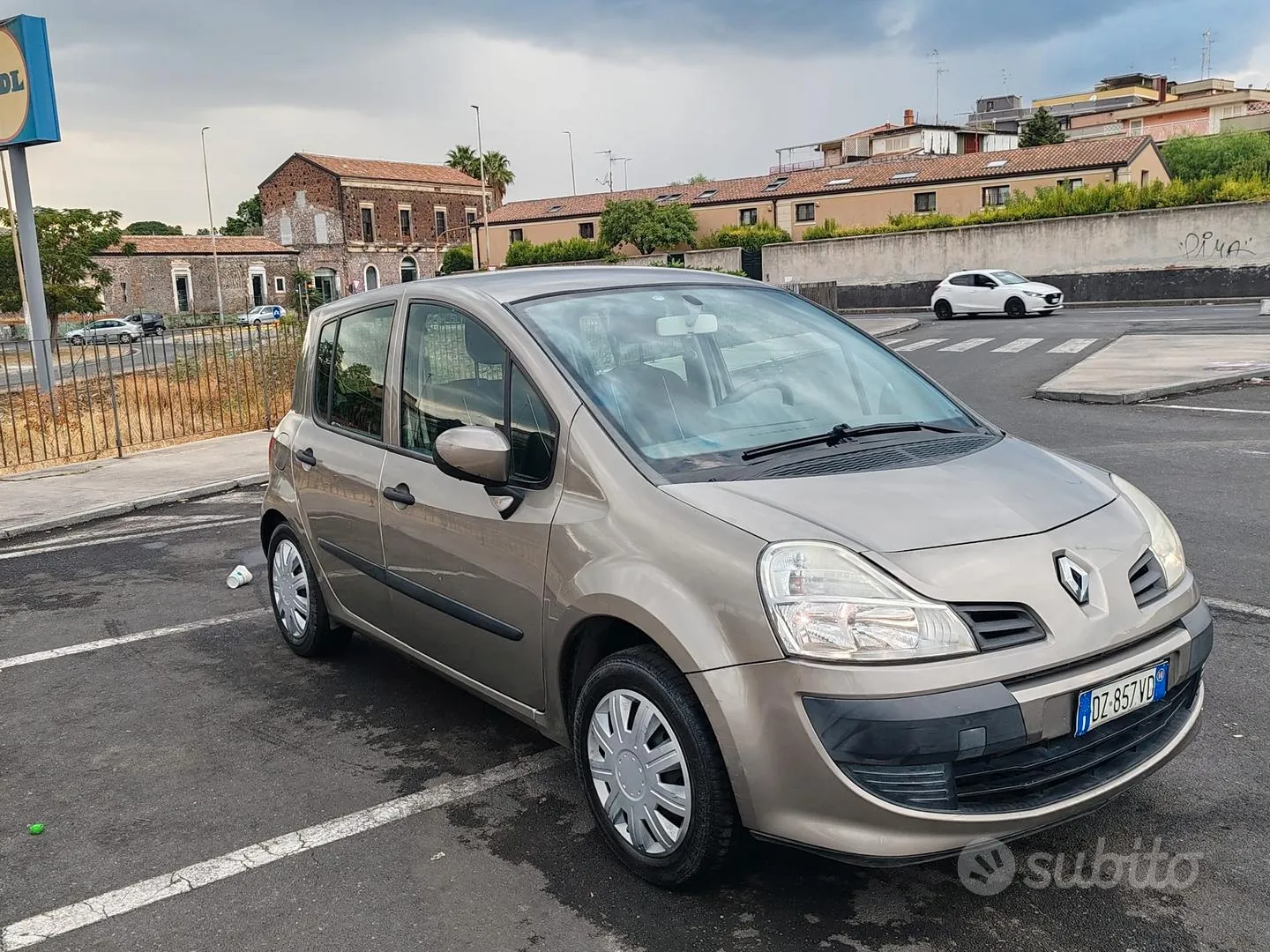 Renault Modus 2010 photo 3