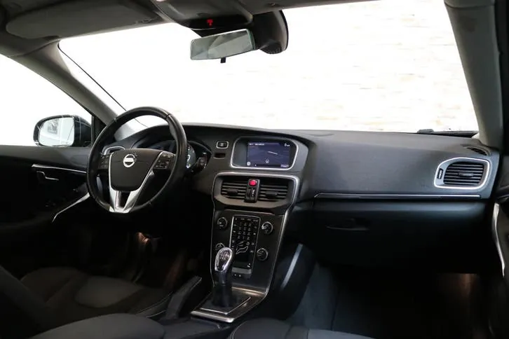 Volvo V40 2013 photo 3