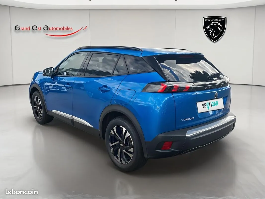 Peugeot 2008 2022 photo 3