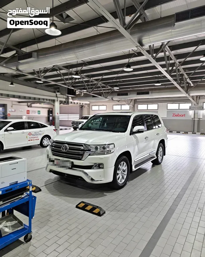 Toyota Land Cruiser 2016 photo 3