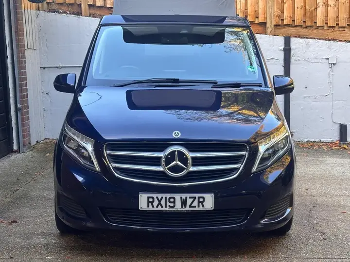 Mercedes-Benz V-Class 2019 photo 2