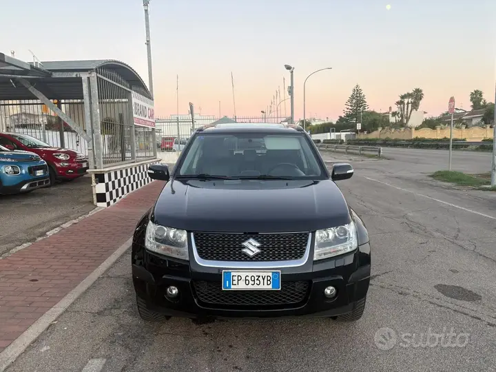 Suzuki Grand Vitara 2013 photo 2
