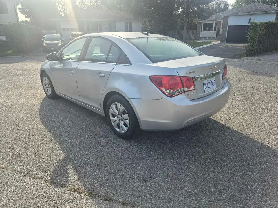 Chevrolet Cruze 2012 photo 4