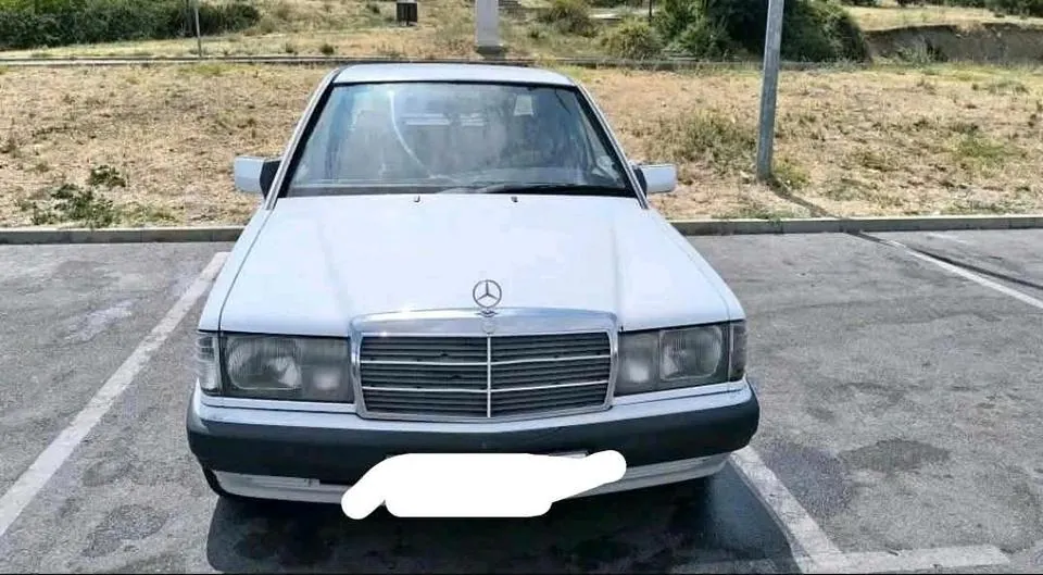 Mercedes-Benz 190D