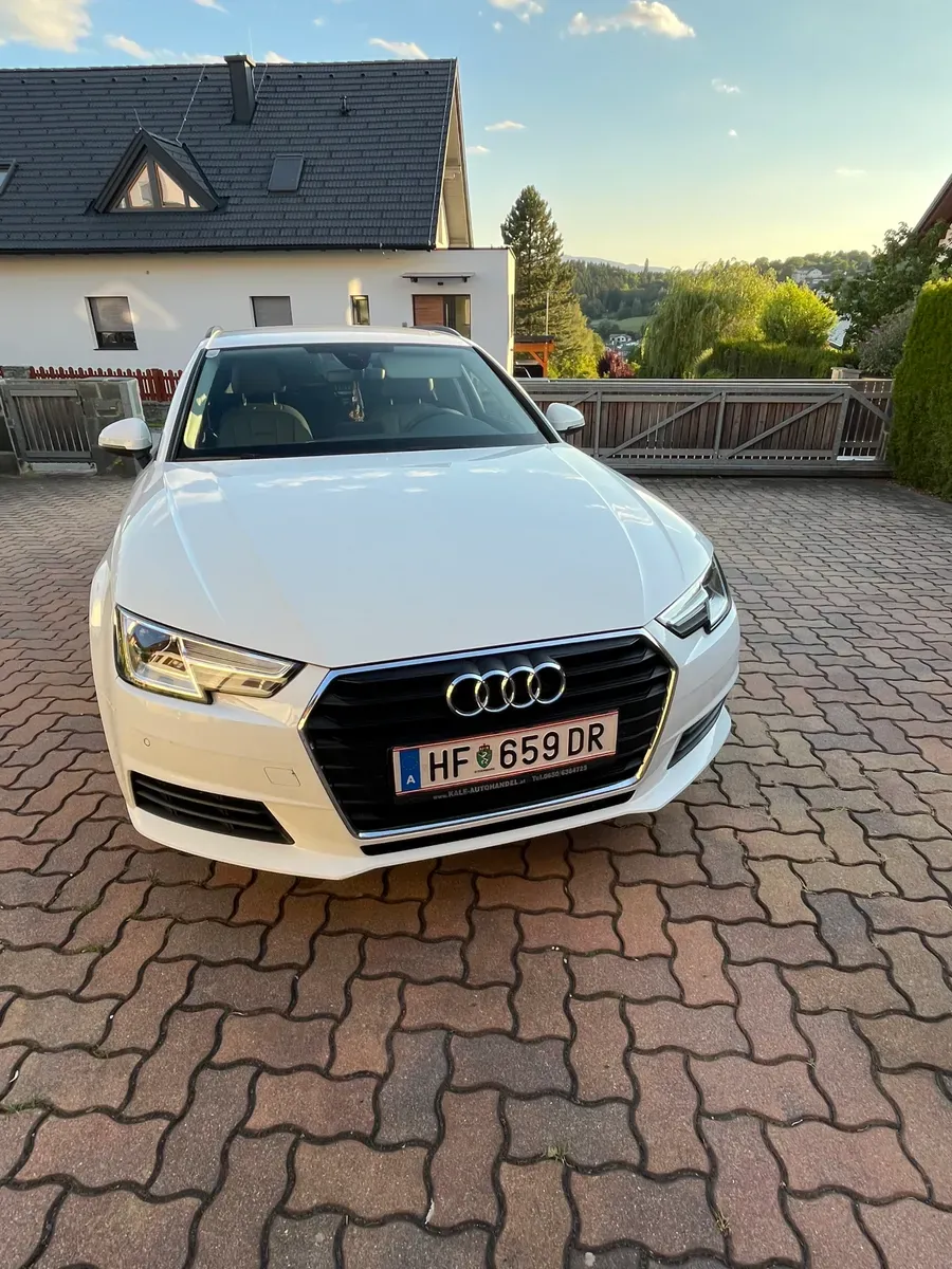 Audi A4 2018 photo 2