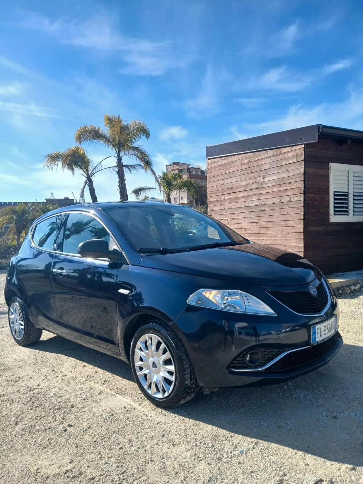 Lancia Ypsilon 2018 photo 2