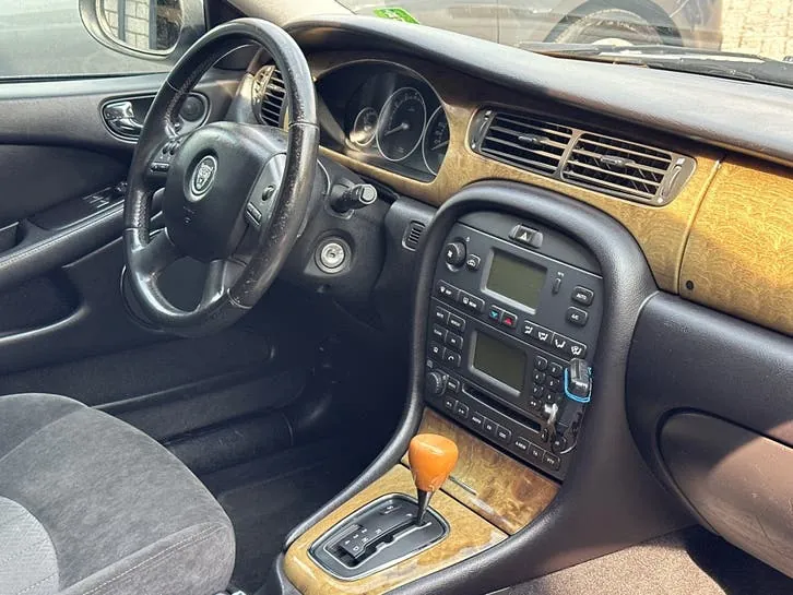 Jaguar X-Type 2006 photo 2
