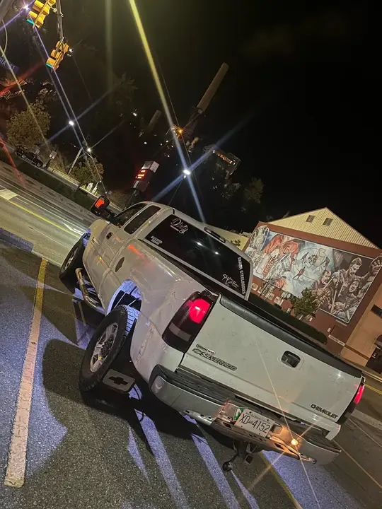 Chevrolet Silverado 2500 2001 photo 4