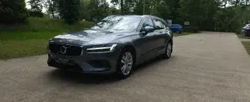 Volvo V60 2021 photo 2