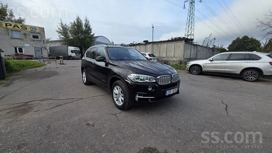 BMW X5 2016 photo 2