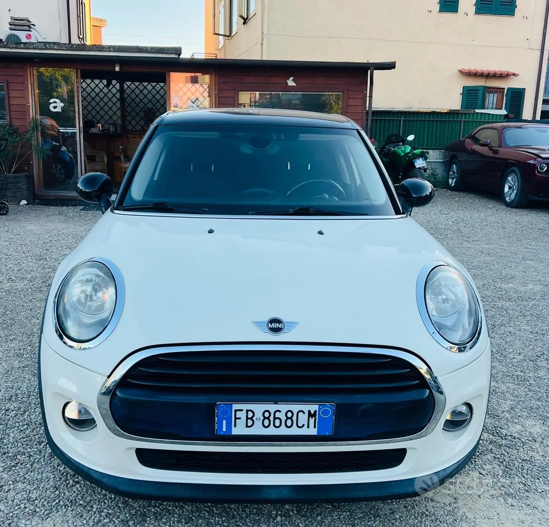 Mini Cooper D 2015 photo 2